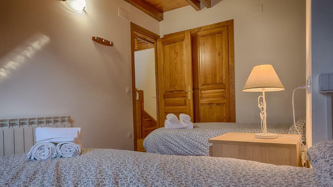 Saplan Real Estate Montlude Apartment เลส ภายนอก รูปภาพ
